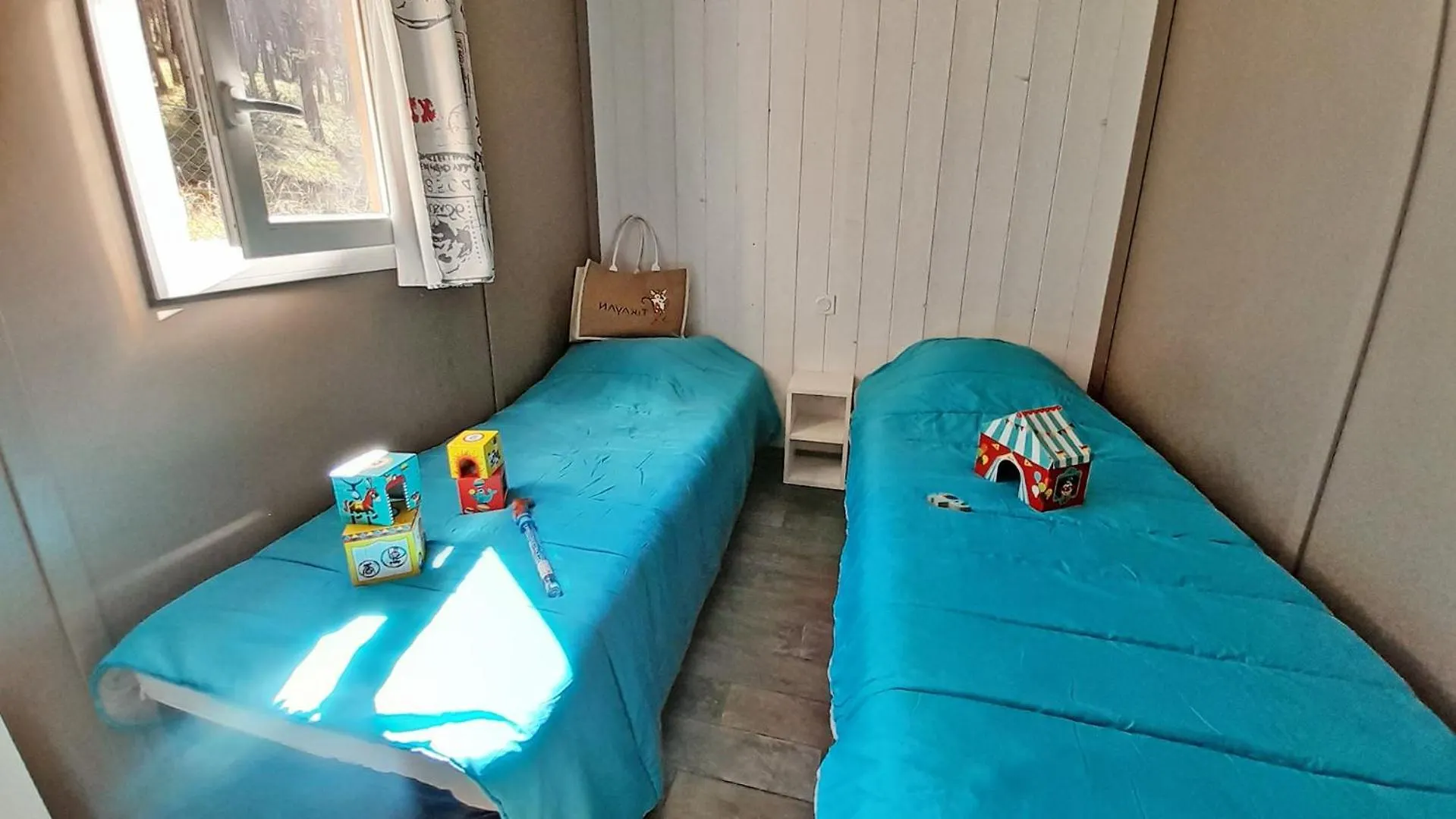 ** Campsite Camping La Pinatelle Saint-Auban  France