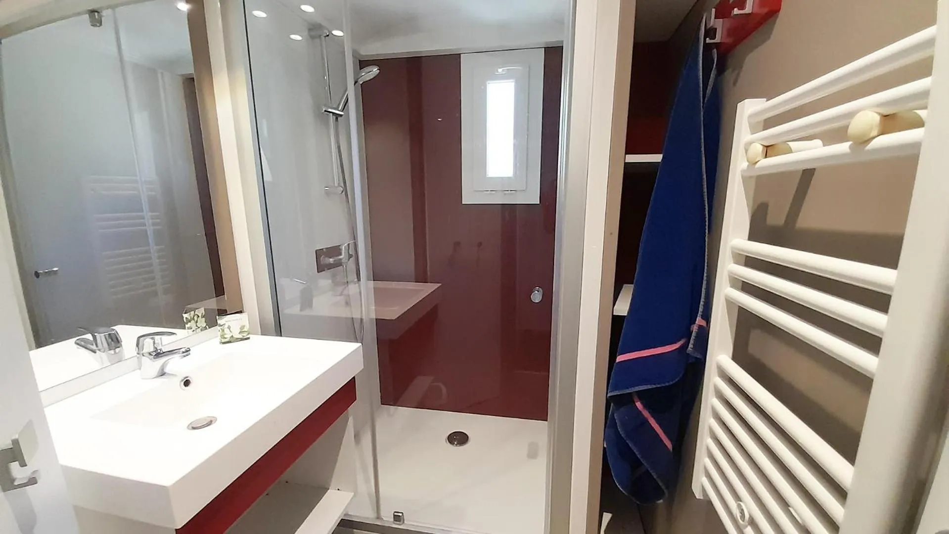 Camping La Pinatelle Saint-Auban  2*, Saint-Auban (Alpes-Maritimes)