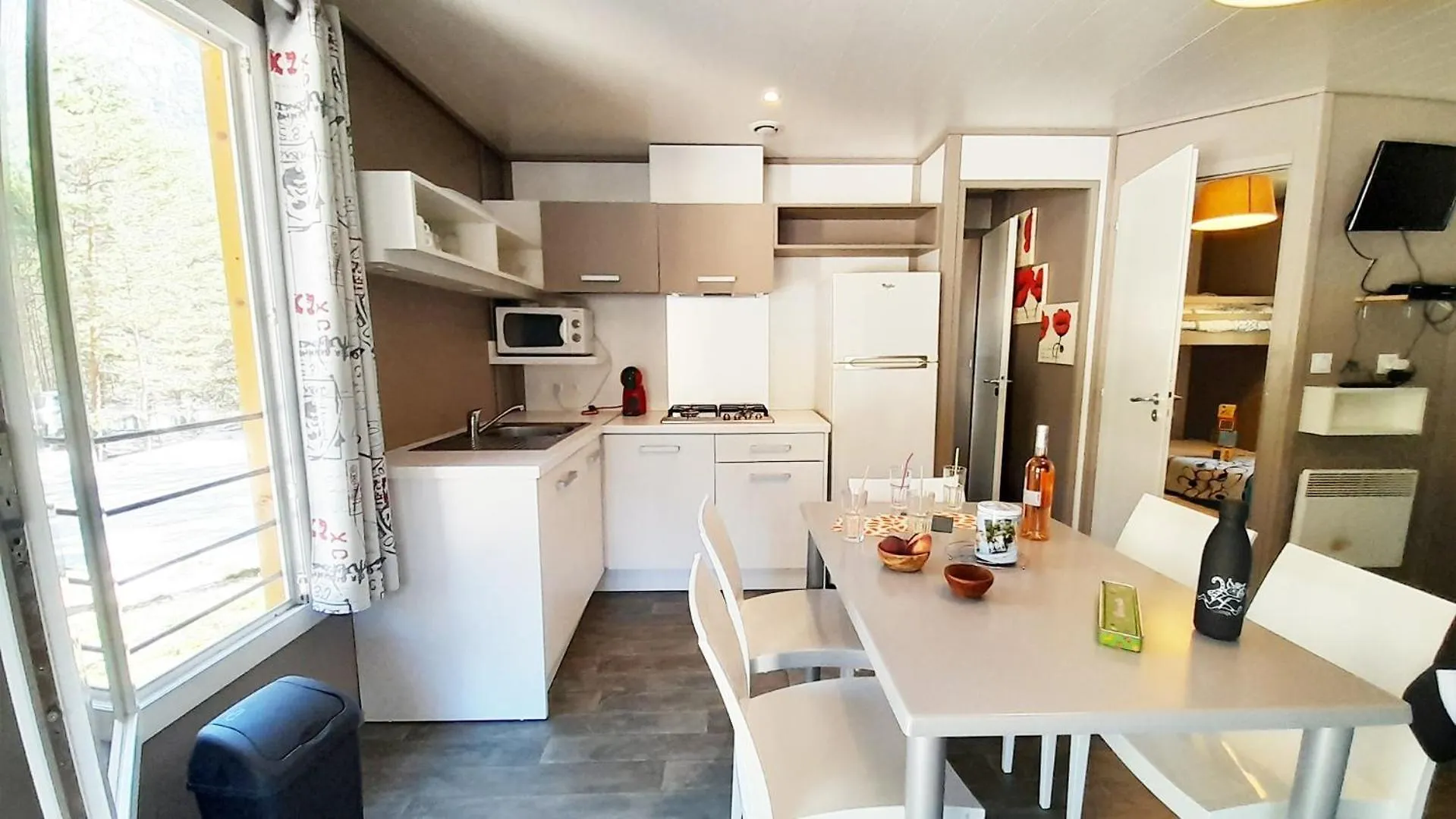 Campsite Camping La Pinatelle Saint-Auban