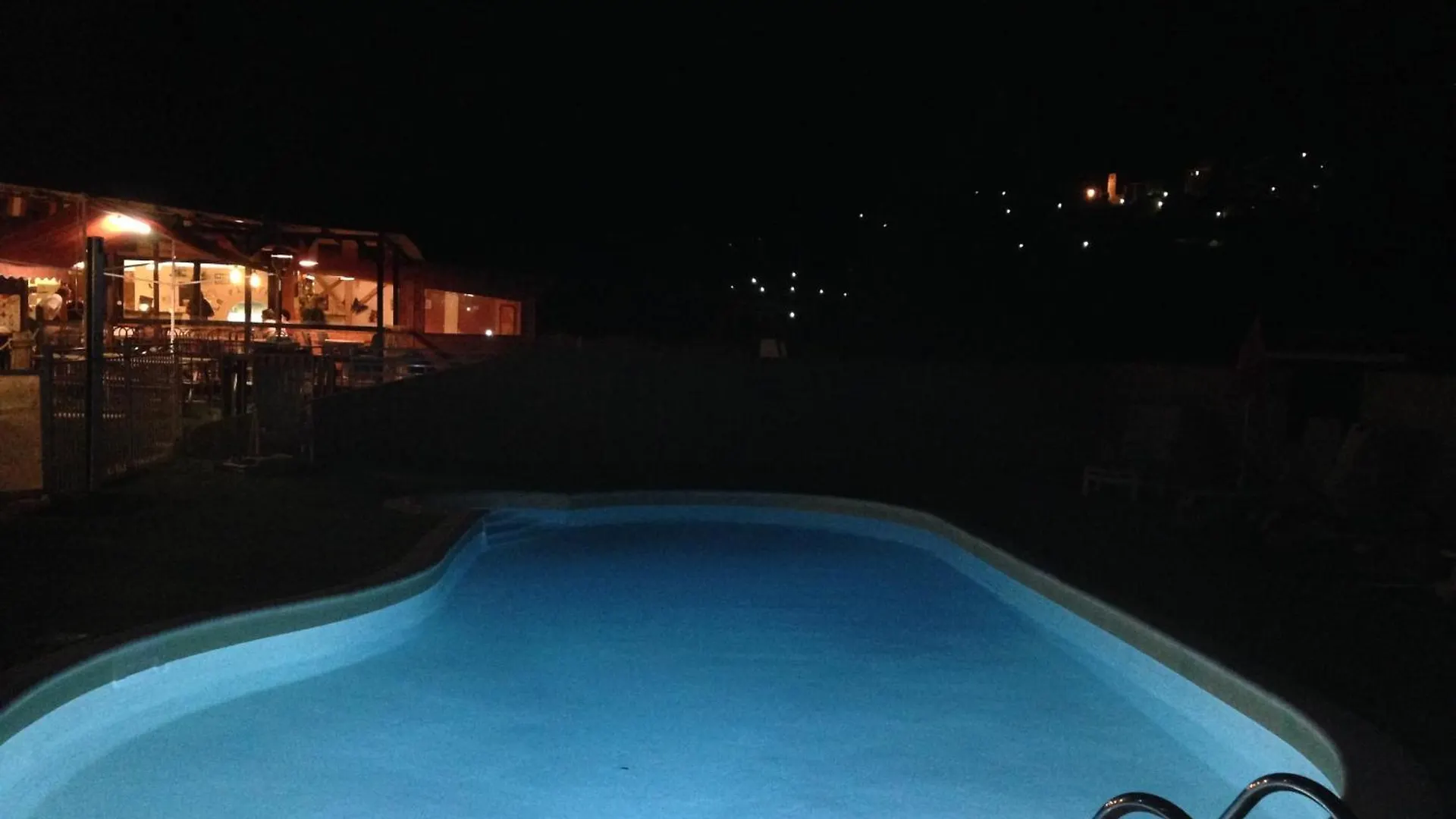 Camping La Pinatelle Saint-Auban  Campsite Saint-Auban (Alpes-Maritimes)