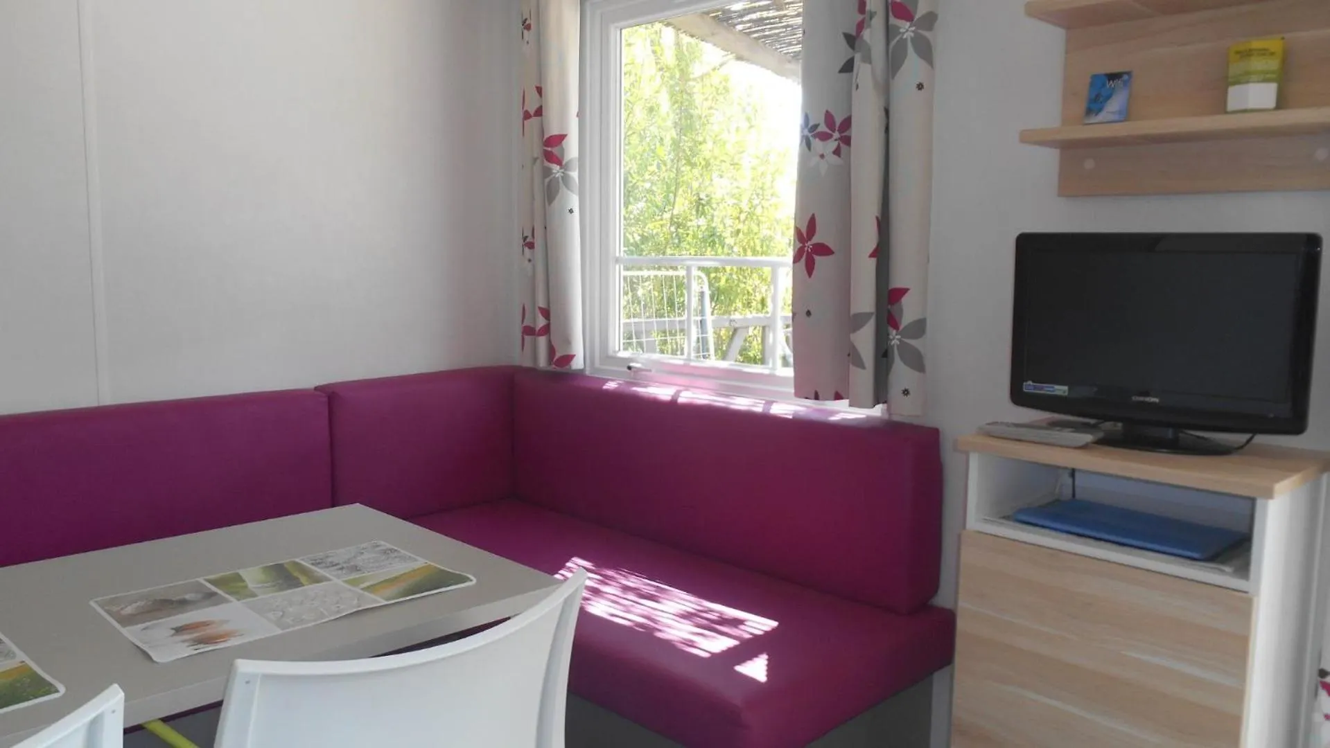 ** Campsite Camping La Pinatelle Saint-Auban  France