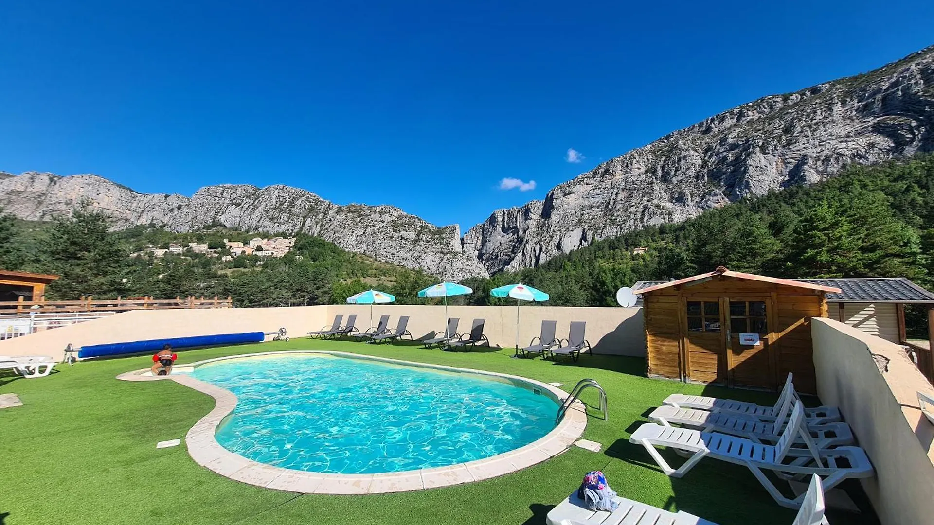 Camping La Pinatelle Saint-Auban  Saint-Auban (Alpes-Maritimes)