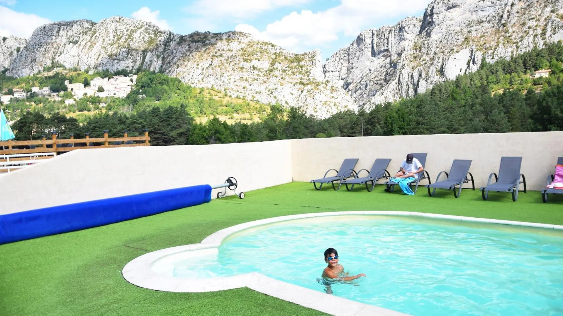 Camping La Pinatelle Saint-Auban  France